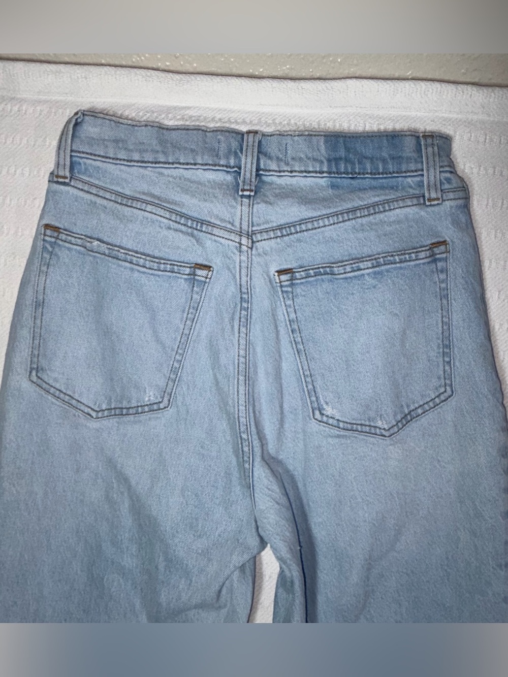 Abercrombie Fitch 90s Straight Ultra High Rise Jeans Womens Size 28/6 Light Wash - Picture 6 of 12